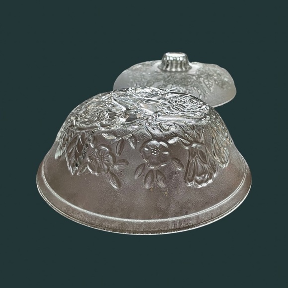VINTAGE Floral Etched Glass Candy Dish. - Picture 5 of 11